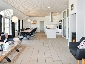 House | Private kitchen - 4 Star Holiday Home in Ulfborg (Ulfborg)