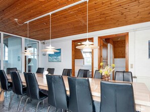 House | Dining - Luxury Pool House by Sea - By Traum Ferienwohnungen (Harboore)