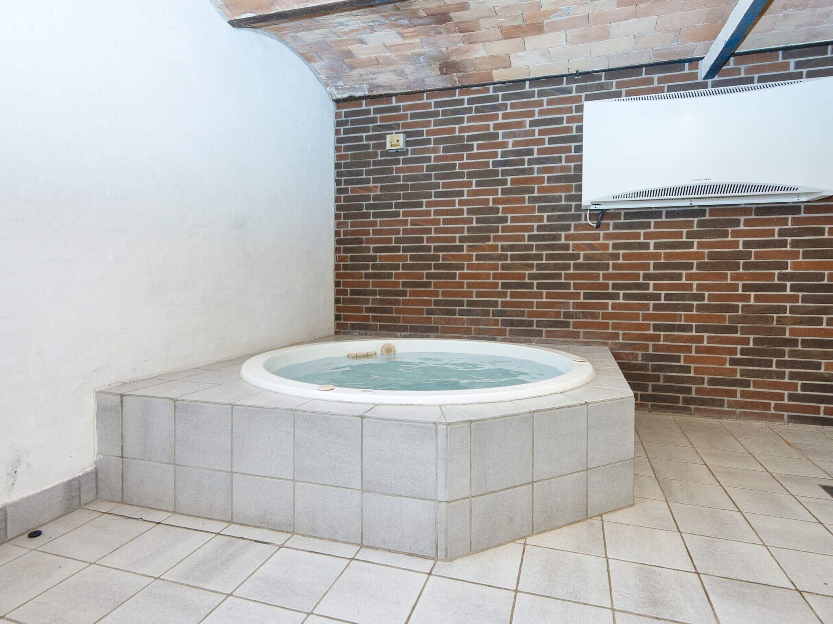 House | Spa treatment