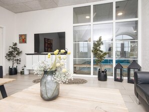 House | Interior - Luxury Retreat With Pool (Ulfborg)