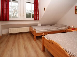 Ferienhaus | 2 Schlafzimmer, individuell eingerichtet
