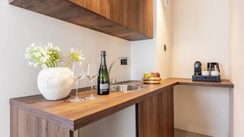 Family Suite | Living area | TV
