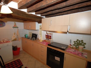 Apartment | Private kitchen - Apartment in Lucca Near Historic City Walls (Lucca)