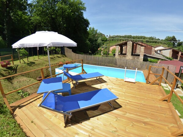 Ev | Havuz | Açık yüzme havuzu 