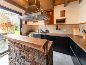 House | Private kitchen | Toaster, highchair - Lush Holiday Home With Bubble Bath and Sauna (Somme-Leuze)