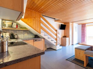 Leilighet | Eget kjøkken | Kaffetrakter/tekoker og høy barnestol