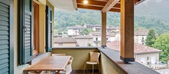 Modern Apartment With Swimming Pool