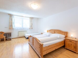 House | 3 bedrooms, bed sheets - Apartment in Tyrol Near Ski Lift (Uderns)