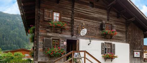 Apartment | Exterior