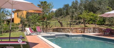 Villa | Pool | Inomhuspool och utomhuspool