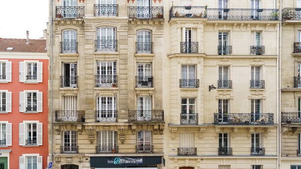 Exterior - PARI-PEC534 Summary: (Paris)