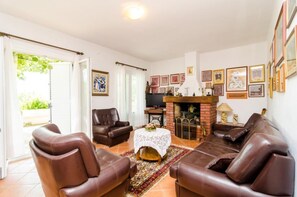 Living room - Holiday Home Field of Olives - Two Bedroom Holiday Home With Terrace (Konavle)