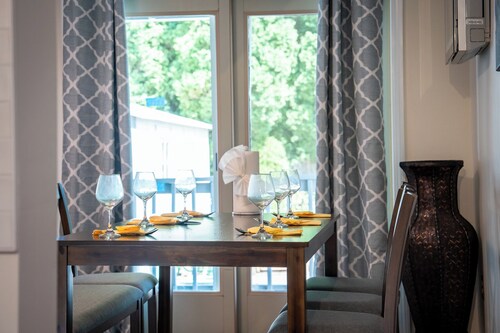 Up to 30% OFF 5BR Medford House, Free Parking, Close to Stone Zoo & Boston - 597