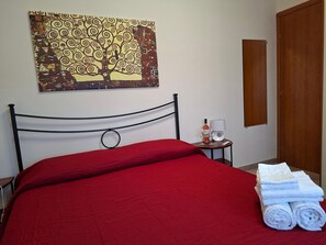 Leilighet, 1 soverom, balkong | 2 soverom