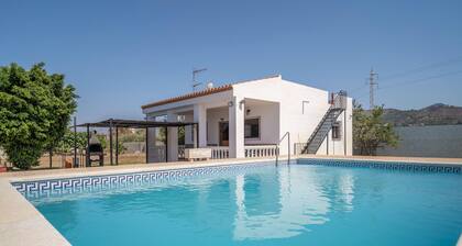 Beautiful Holiday Home in Motril With Private Pool