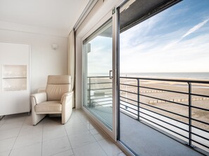 View from property - Les Petrels 302 on the Beach in Koksijde (Koksijde)