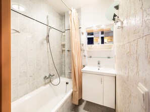 Apartment | Bathroom - Cosy Apartment in Koksijde Near the Beach (Koksijde)