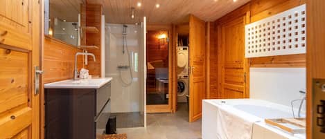 House | Bathroom
