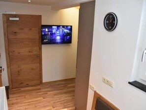 Apartment | Reception