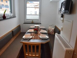 Apartment | Dining