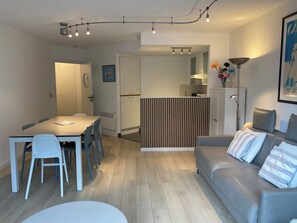Apartment | Interior - Apartment in Nieuwpoort Near Marina Views (Nieuwpoort)