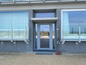 Apartment | Exterior detail - Apartment in Nieuwpoort With Ocean Views (Nieuwpoort)