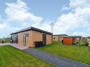 House | Exterior - Holiday Home in 't Groene Hart on the Water (Oud Ade)