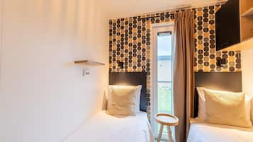 House | 2 bedrooms, soundproofing, bed sheets