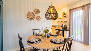 House | Dining
