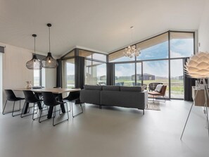 House | Dining