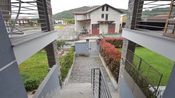 House | Bahagian luar