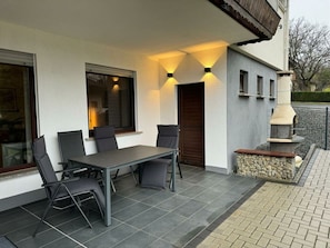 House | Exterior - Lovely Apartment Near the Water (Weilburg)