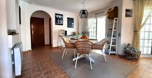 Dining - Villa in Fortuna With Private Pool (Fortuna)