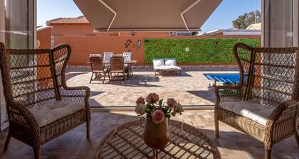 Villa With Pool and Roof Terrace Near Murcia