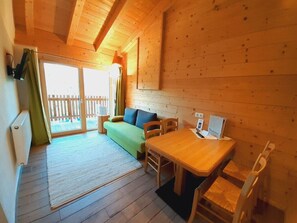 House | Dining