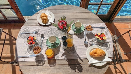 Desayuno continental incluido todos los días