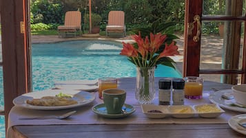 Petit déjeuner continental compris tous les jours