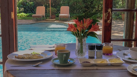 Ilmainen pÀivittÀinen mannermainen aamiainen