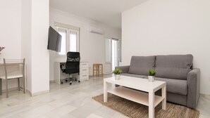 Apartment | Living room - Verano En Chiclana - Apartment With Free Wifi (Chiclana de la Frontera)