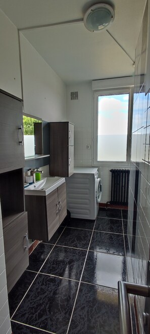 Interior - Ideal country home (Saint-Berthevin-la-Tannière)