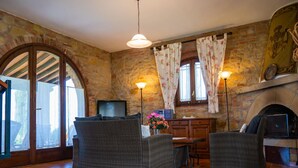Property amenity - Villa With Terrace and Pool (Montaione)