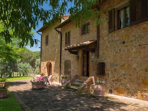 Exterior - Apartment With Pool and Countryside Views (Montaione)