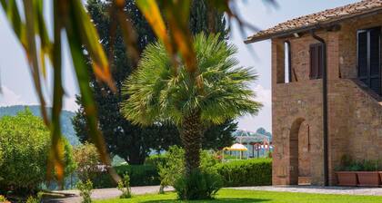 Tuscany Stay With Pool