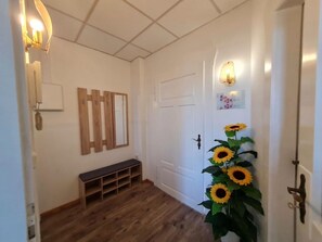 Apartment | Interior - Flat in Zwickau Near August Horch Museum (Zwickau)