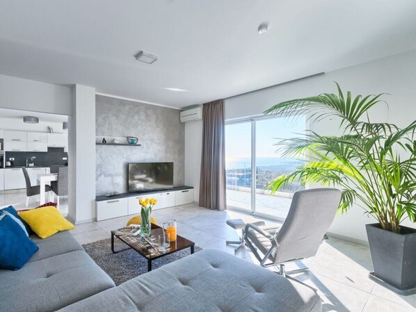 Living area - Villa Vita Comfortable Holiday Residence (Rasa)