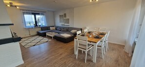 Apartment | Tempat makan