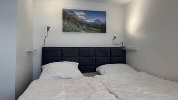 1 bedroom, individually furnished