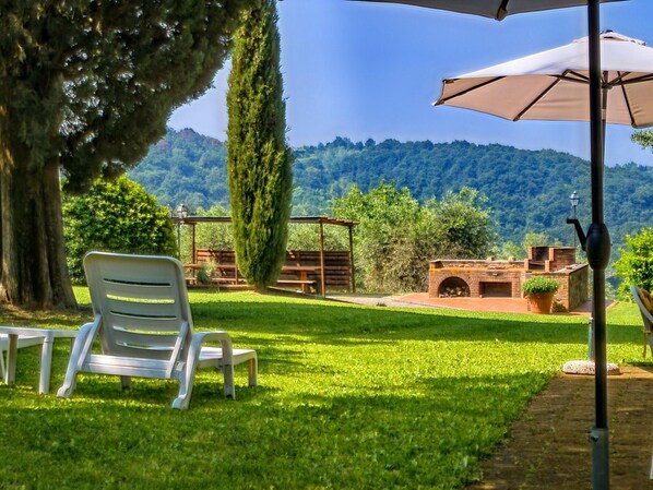 Exterior - Peaceful Country Escape in Tuscany (Montaione)