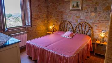 Apartment | 2 Schlafzimmer, individuell eingerichtet, Bettwäsche