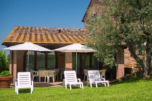 Apartment | Exterior - Romantic House in Tuscany With Pool Views (Montaione)